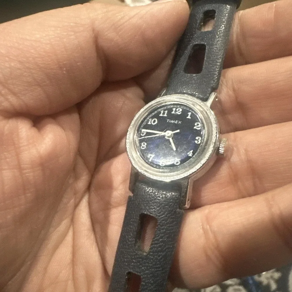 Working Vintage Timex Sports Blue Manual Wind Ladies Watch Blue Strap 25mm Fit 7